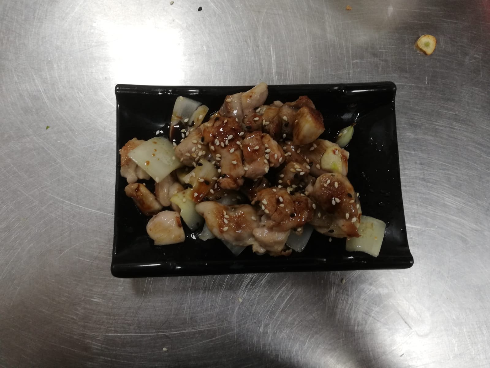 35.Pollo a la plancha con salsa yakitori